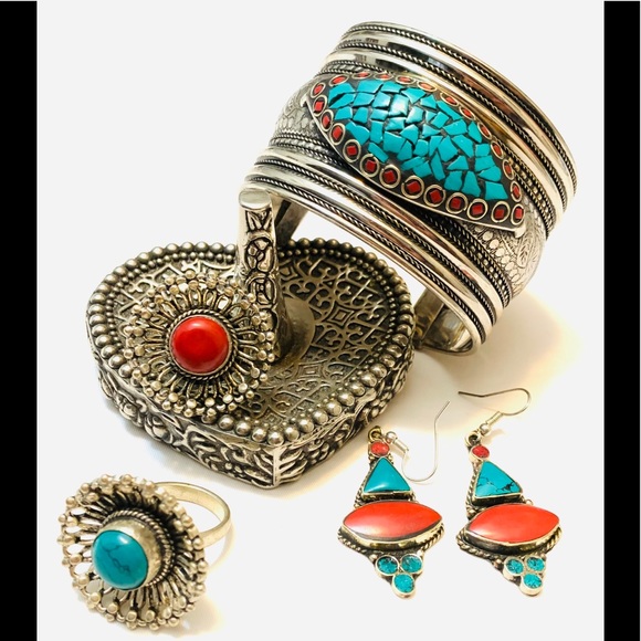 Himalayan Jewelry bracelet sets - Picture 2 of 8